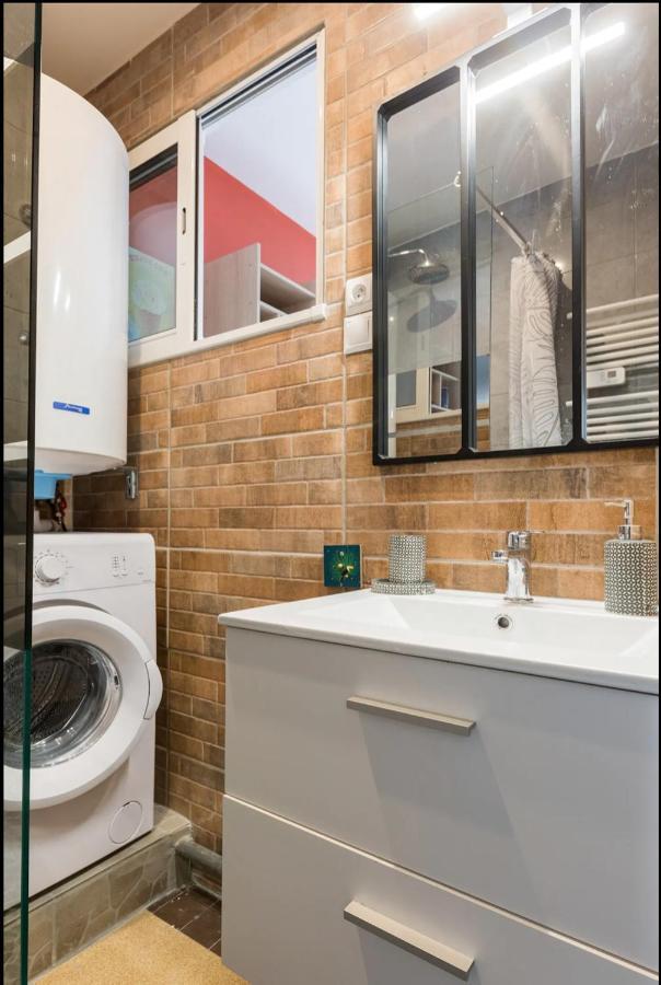 Apt A Africa, 30M2, Centre, Balcon Valenciennes Bagian luar foto